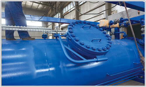 https://www.hcpetroleum.hk/imgs/products/Vertical_Surge_Tank_HC_Petroleum_Equipment_2.jpg