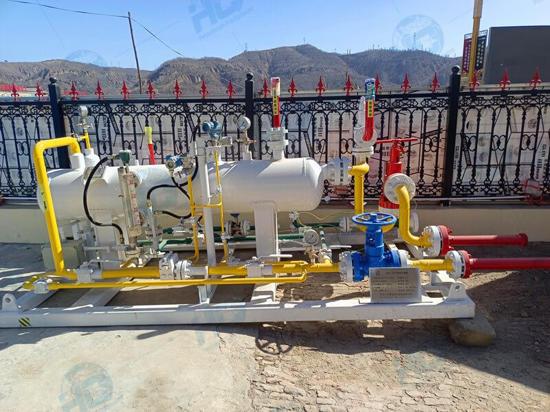 Oil, Gas, and Water Separation_副本.jpg